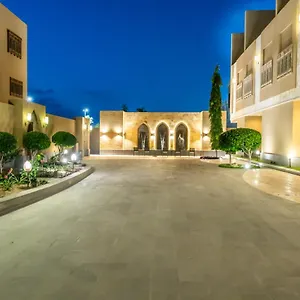 احجز هنا