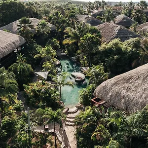 https://van-der-valk-kontiki-beach-resort.comcaribbean.com