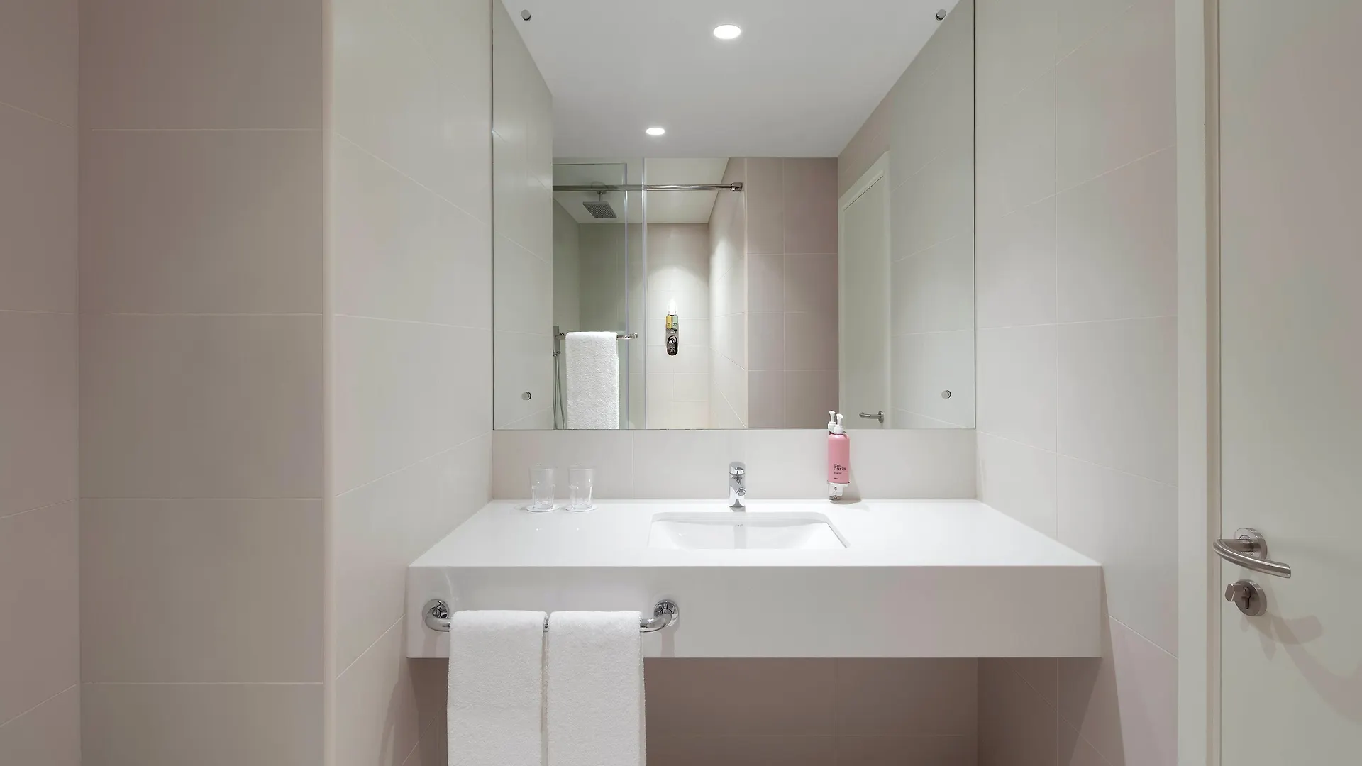 Rove Trade Centre Hotel Dubai