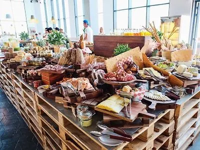 Rove Trade Centre Hotel Dubai
